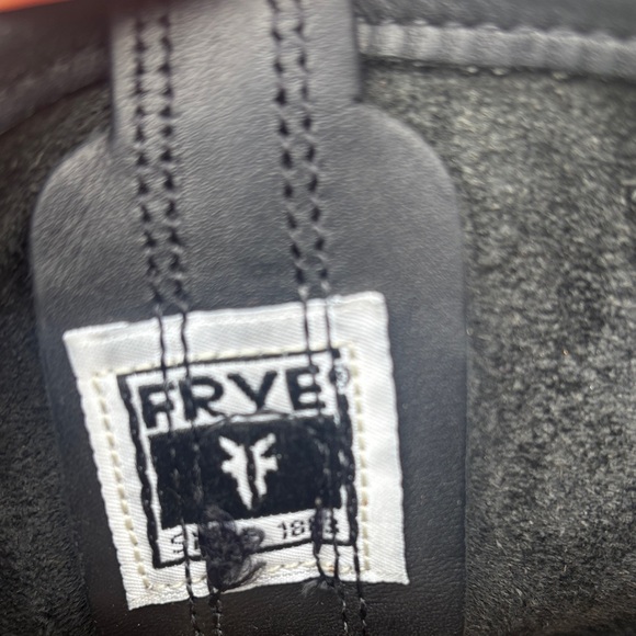 Frye Harness 12R Black Leather Boots - Picture 6 of 11